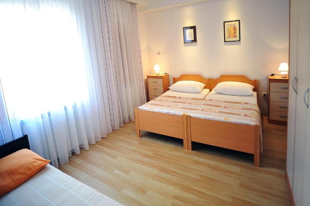 Apartmani Anita Medulin Exterior foto