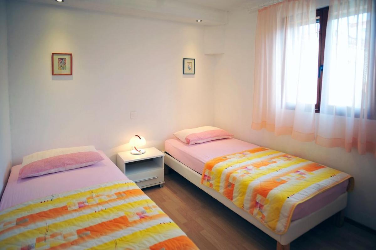 Apartmani Anita Medulin Exterior foto